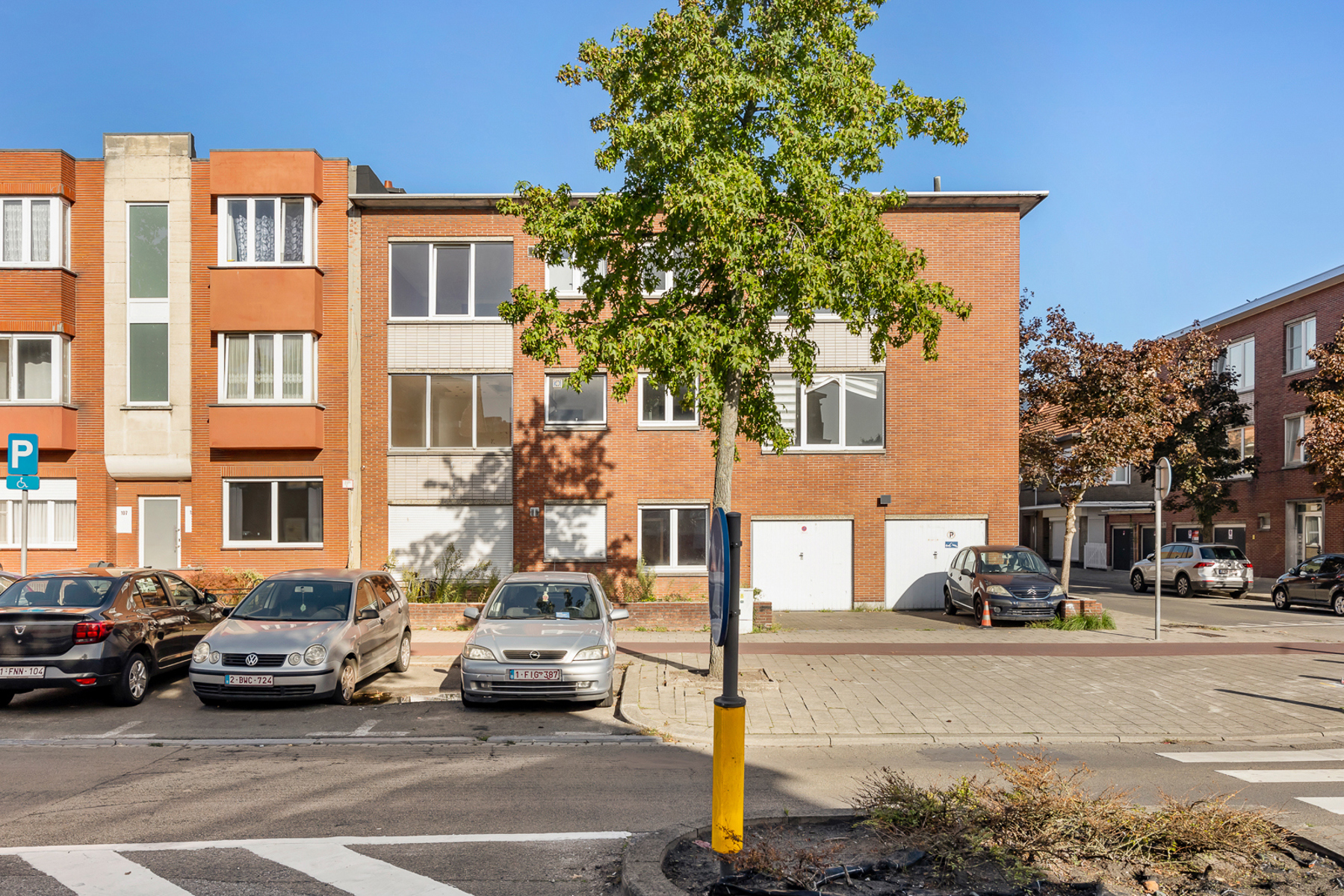 TE RENOVEREN OPBRENGSTEIGENDOM VAN 7 APPARTEMENTEN - foto 3