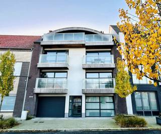 COUP DE CŒUR !! APPARTEMENT SPACIEUX avec 2 TERRASSES et 2 CHAMBRES.Finitions avec des matériaux de QUALITÉ. Possibilité d’acheter un garage box en...
