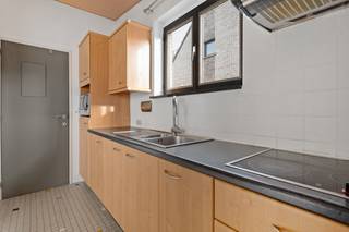 Appartement gelegen vlakbij het centrum van Balen, op loopafstand van de winkels. Dit appartement situeert zich op de 1ste verdieping. Het...