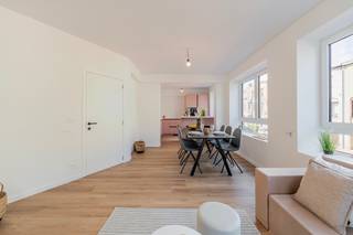 UNIEKE KANS IN HARTJE NEDER-OVER-HEEMBEEK! Ontdek dit exclusieve project van 8 volledig gerenoveerde appartementen, afgewerkt volgens de meest...