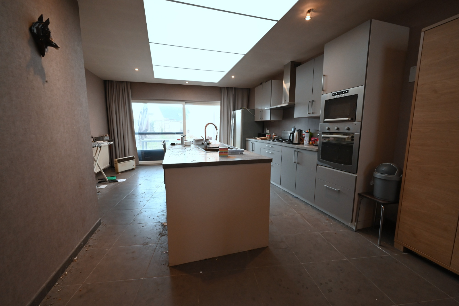 Woning (3slpk) + volledig ingerichte studio in het hartje van Ardooie! - foto 5