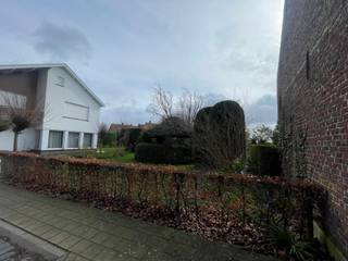 Geluwe - Bouwgrond te koop met een totale oppervlakte van 409m².Ideaal voor het bouwen van een ruime halfopen gezinswoning wat veel mogelijkheden...