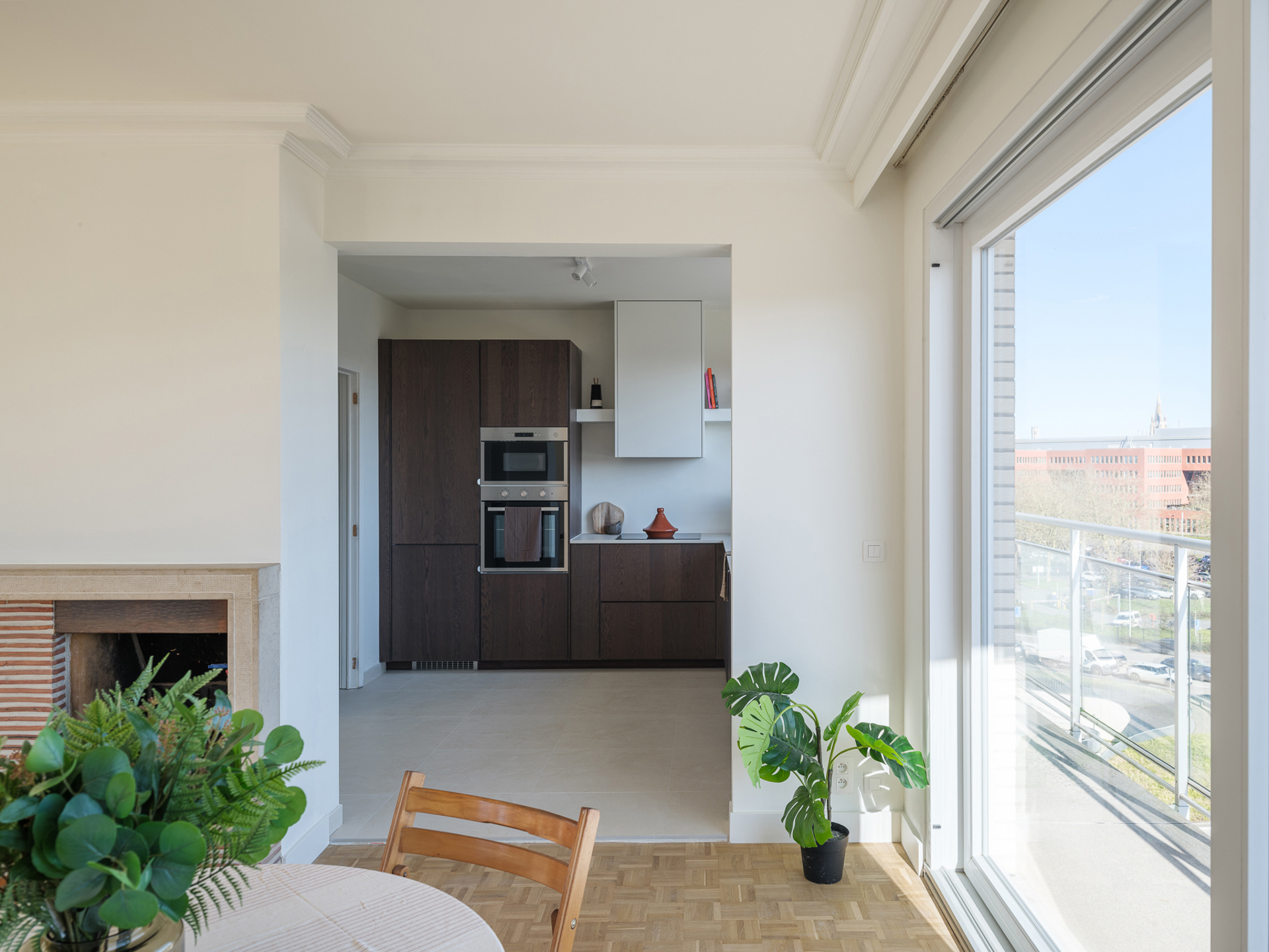 Hoogwaardig gerenoveerd 3-slaapkamerappartement met adembenemend uitzicht nabij Brugge Station - foto 5