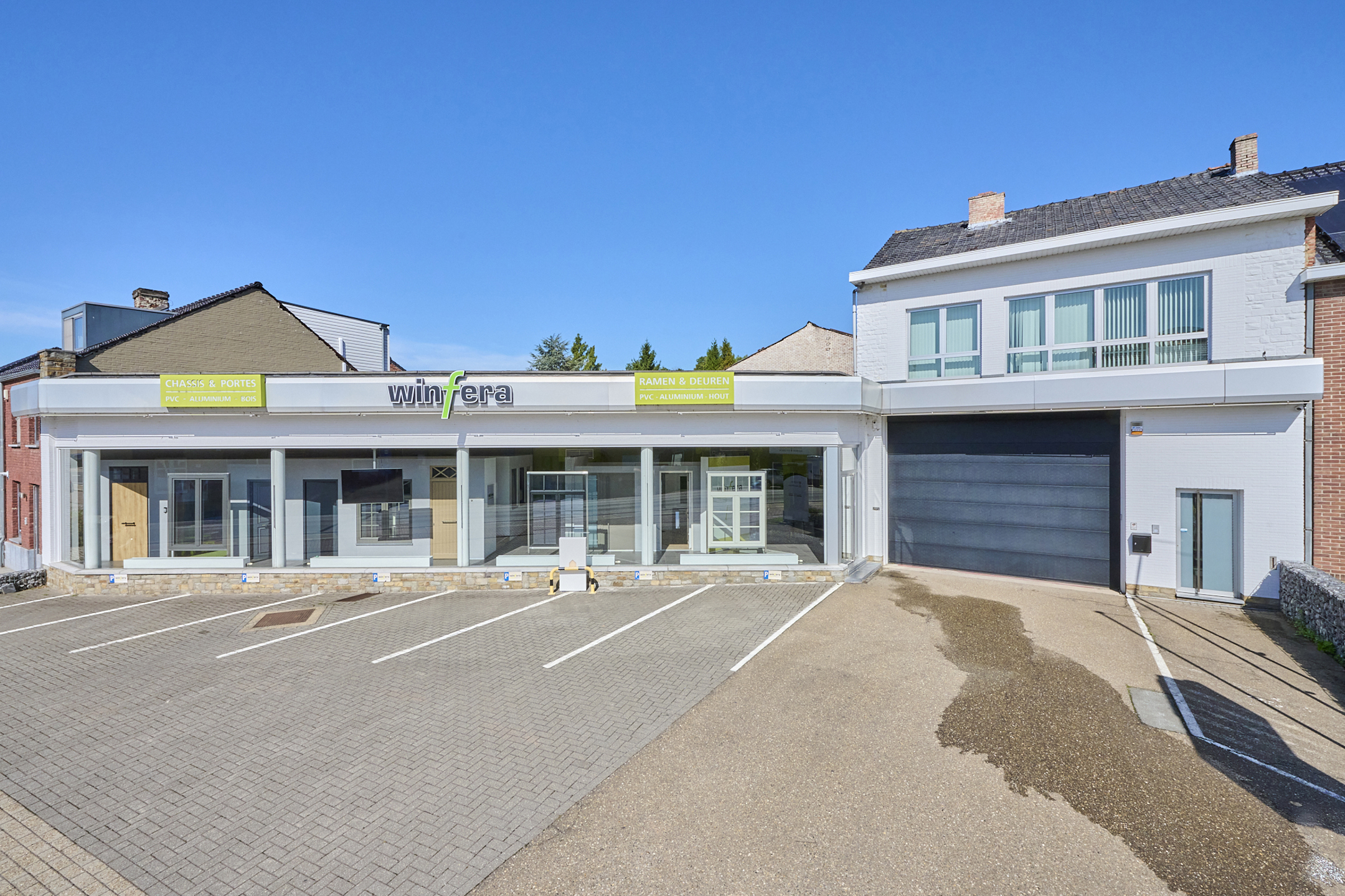 TE KOOP - Commerciële building met magazijn te Tongeren - foto 1