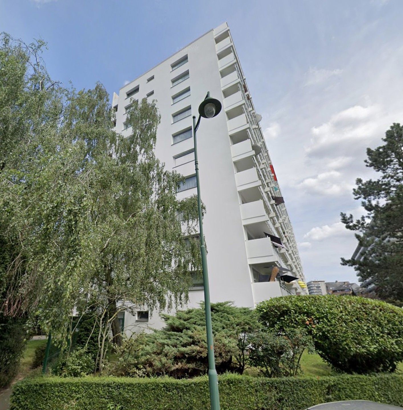 Garage for rent in Molenbeek-Saint-Jean - photo 2