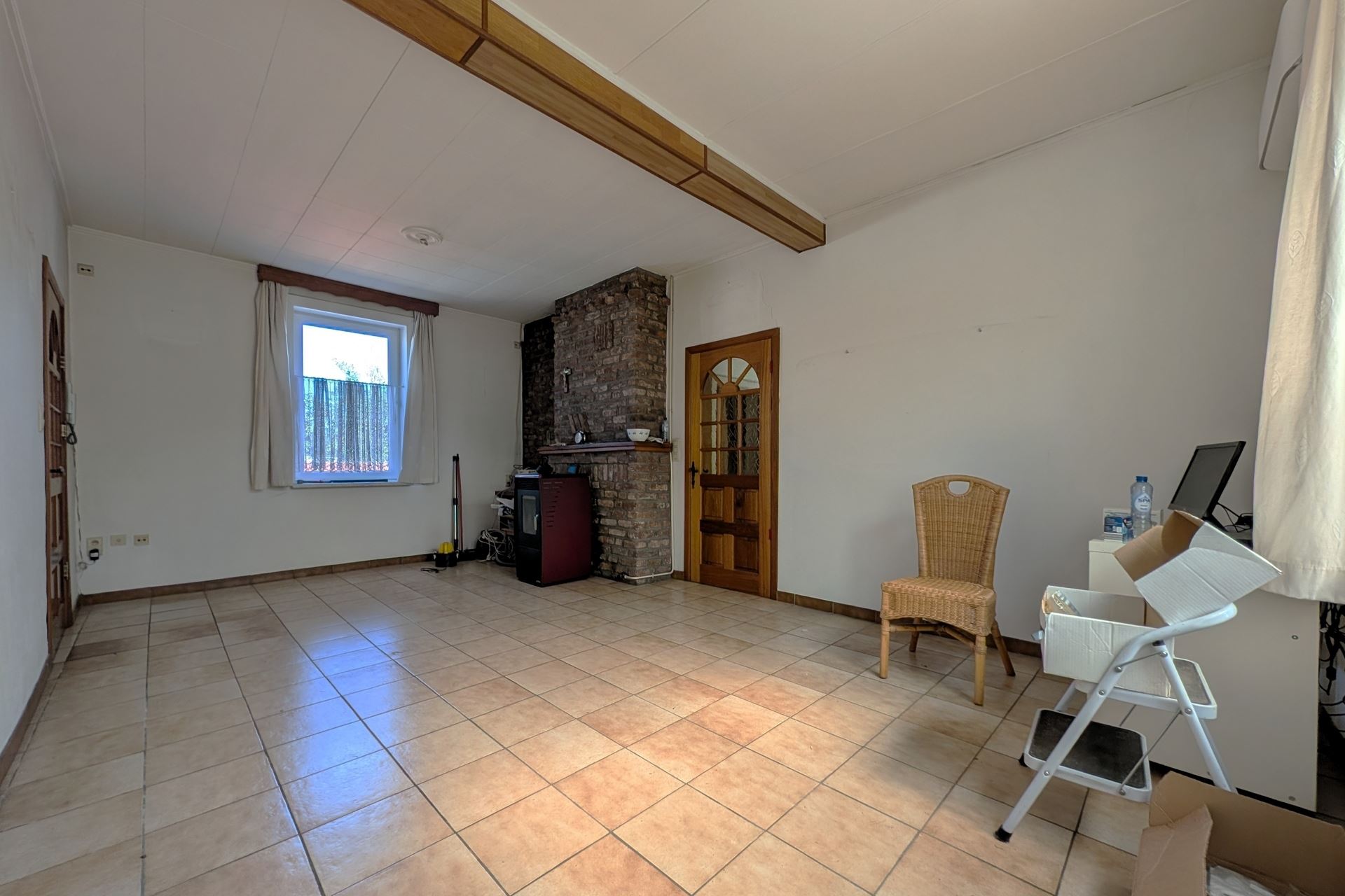 Vrijstaande woning op een perceel van 4a 53ca, op wandelafstand van het centrum van Lanaken - foto 4
