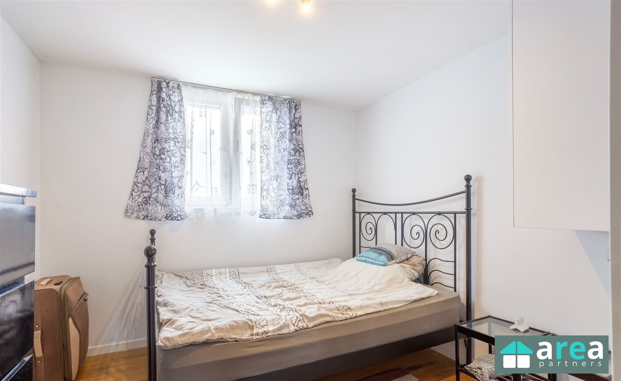 Vergunde opbrengsteigendom bestaande uit 3 studio's met aparte slaapkamer! - foto 5