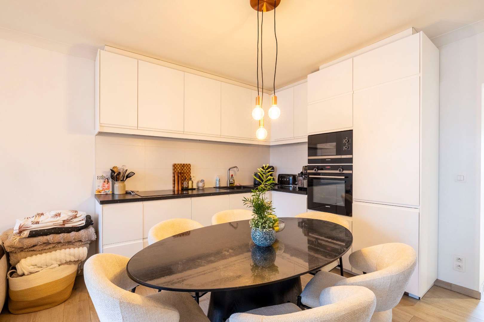 instapklaar appartement met 2 slpks - ideale locatie - foto 4