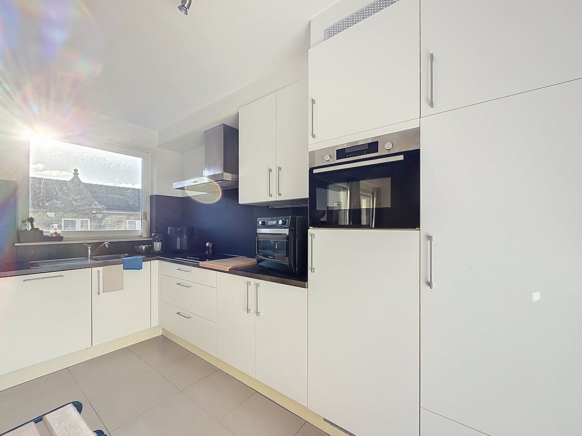 Appartement met 2 slaapkamers te huur in Veurne - foto 4