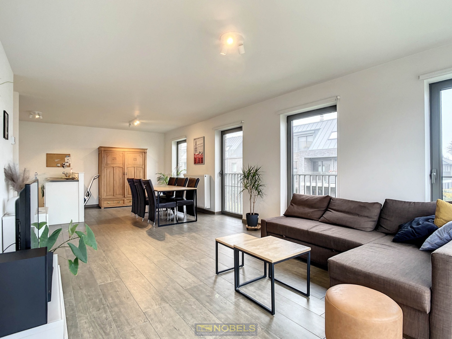 Te koop, lichtrijk 2-slpk appartement met ondergrondse staanplaats te Oudenaarde - foto 4