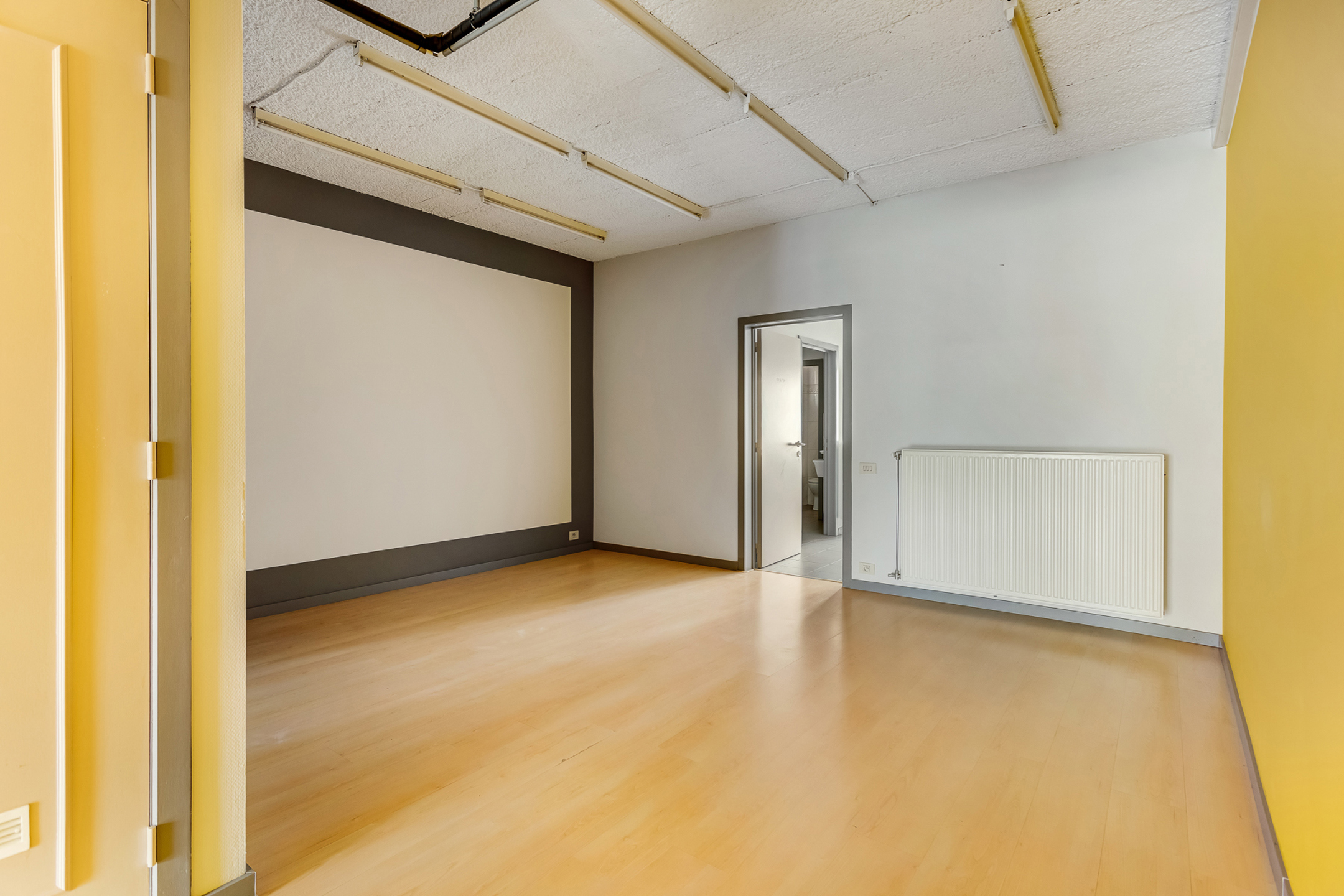 Commercial for rent in Dessel - photo 5