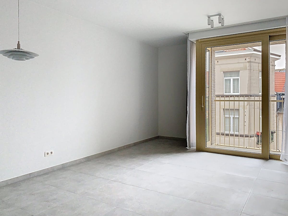 Tour & Taxis - Spacious new-build studio for rent - photo 2