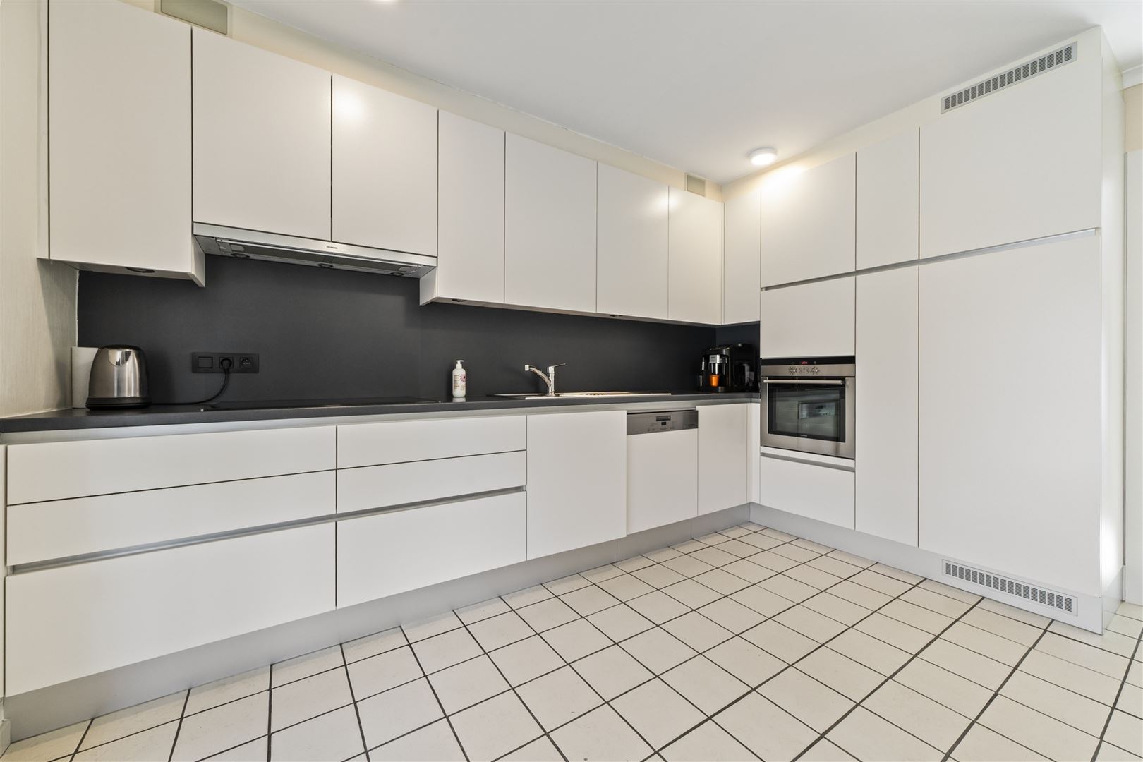 TE KOOP: Vrijstaande woning met 3 slaapkamers te Zonhoven!  - foto 4