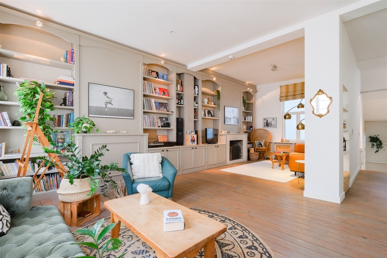 Rue de la Croix de Pierre ∣ Beautiful rear house with city garden - photo 1