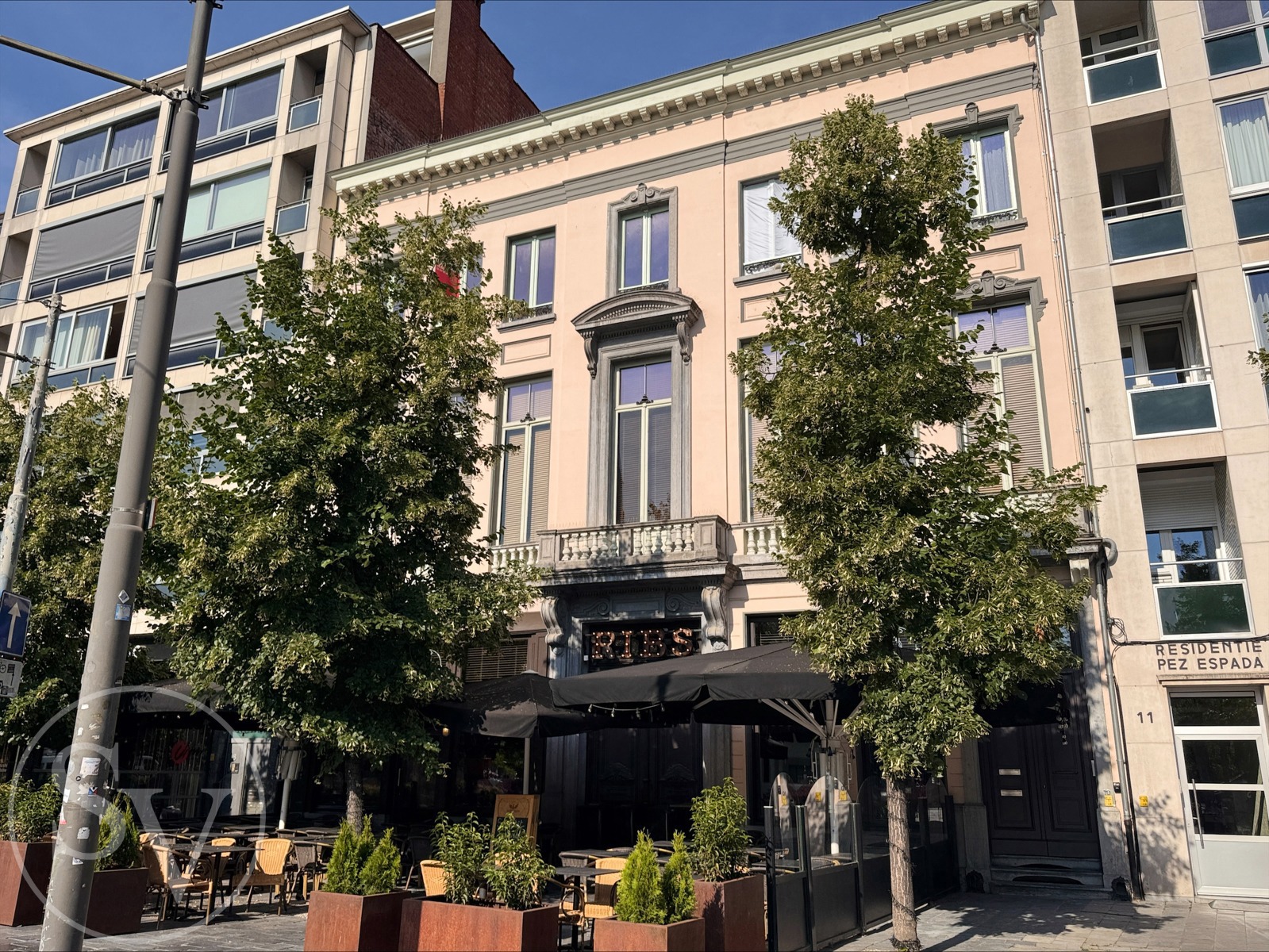 Appartement à louer à Anvers avec 3 chambres - photo 2
