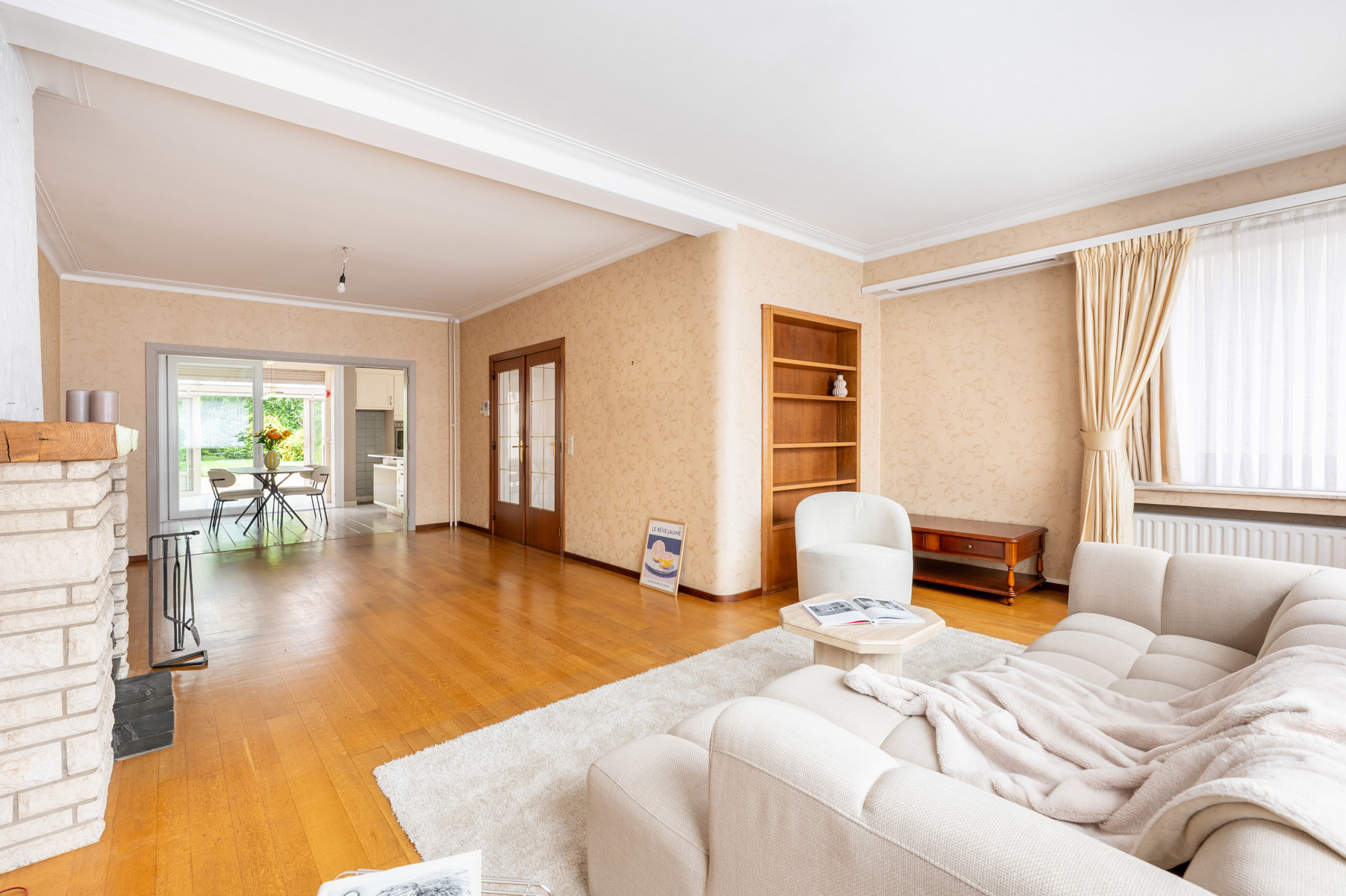Ruime woning met zeer veel potentieel - foto 4