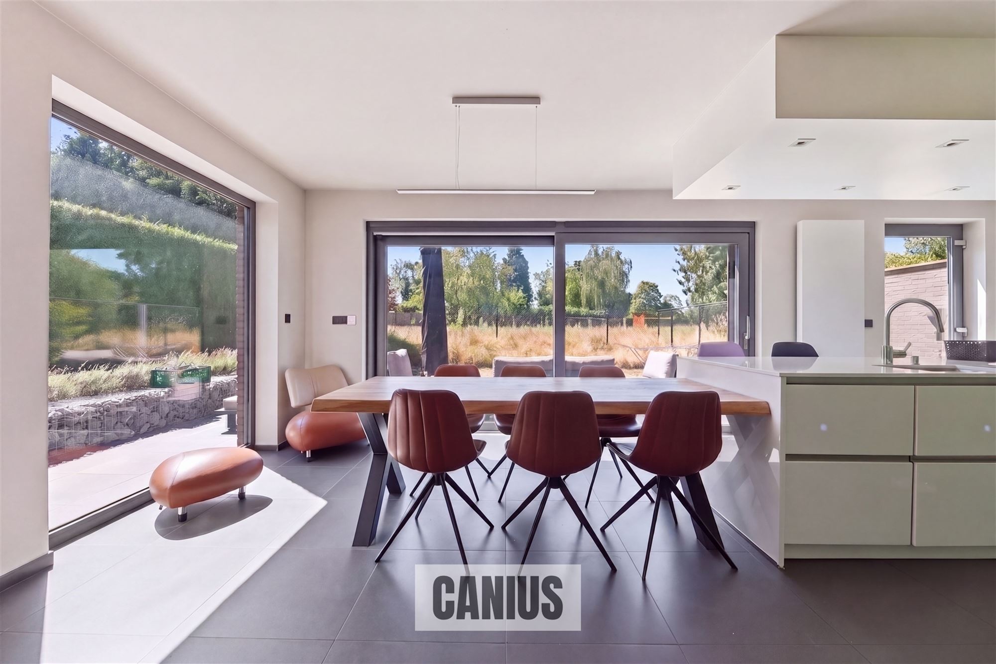 MODERNE, INSTAPKLARE WONING MET 3 SLPK EN ZUIDGERICHTE TUIN - foto 5