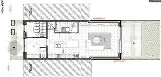 <h3>Moderne nieuwbouwwoning met mooie tuin in Oostende</h3>
<p>Ontdek deze stijlvolle en energiezuinige nieuwbouwwoning in de Eksterstraat te Oostende, een ideale gezinswoning waar ruimte, comfort en hedendaags woonplezier centraal staan. De woning is voorzien van een warmtepomp en zonnepanelen. Hierdoor bespaart u de eerste 5 jaar 50% op uw onroerende voorheffing!</p>
<p>Bij het betreden van de woning komt u terecht in een ruime inkomhal die toegang biedt tot een open keuken. Deze keuken kunt u nog volledig aanpassen naar uw eigen smaak en wensen. Dankzij de open indeling de keuken naadloos over in de lichtrijke leefruimte van 31m2. De grote raampartijen zorgen voor een overvloed aan natuurlijk licht en bieden een mooi zicht op de tuin. Aansluitend vindt u een praktische berging/ technische ruimte. Op de eerste verdieping is er ook nog een apart toilet met handwassertje, alsook een ruime fietsenberging/stockageruimte.</p>
<p>Op de eerste verdieping bevinden zich twee zeer grote slaapkamers van +16m2 en een stijlvolle badkamer. Ook op deze verdieping is een apart toilet te vinden. <br /><br />Tot slot is er nog de tweede verdieping. Deze is standaard uitgerust met een vaste trap binnen budget, alsook wordt de zolder al geïsoleerd. Indien u wenst om de zolder meteen volledig mee af te werken zoals in het lastenboek, kan dit voor een meerprijs van €7.000 excl. BTW. Deze verdieping biedt meteen ruimte voor 2 extra, zeer grote slaapkamers alsook nog een bureauruimte.</p>
<p>Buiten geniet u van een aangename, tuin waar rust en privacy gegarandeerd zijn. Achteraan het perceel is bovendien voldoende ruimte voorzien voor ontspanning, spelende kinderen of een gezellige zomeravond met vrienden en familie.</p>
<p>Deze woning werd ontworpen met aandacht voor energiezuinigheid, wooncomfort en duurzaamheid. Dankzij de moderne technieken en kwalitatieve afwerking bent u verzekerd van een lage energiefactuur en een toekomstgerichte investering. Energiezuinige nieuwbouwwoningen zijn vandaag bijzonder gegeerd omwille van hun comfort, lage verbruikskosten en duurzame karakter.</p>
<h3>Troeven</h3>
<ul>
<li>Nieuwbouwwoning met hedendaagse architectuur</li>
<li>Mogelijkheid tot 4 slaapkamers + bureauruimte</li>
<li>Ruime en lichtrijke leefruimte</li>
<li>Open keuken met zicht op de tuin</li>
<li>Praktische berging en technische ruimte</li>
<li>Externe fietsenberging/opslagruimte</li>
<li>Moderne badkamer</li>
<li>Energiezuinig en duurzaam gebouwd</li>
<li>Zuidgerichte tuin met veel privacy</li>
<li>Rustige ligging in een aangename woonomgeving</li>
<li>Vlotte verbinding naar centrum Oostende, winkels, scholen en openbaar vervoer</li>
</ul>
<p>Deze instapklare nieuwbouwwoning combineert een doordachte indeling met hedendaags comfort en een gunstige ligging. Een unieke kans voor gezinnen, jonge koppels of investeerders die op zoek zijn naar een kwalitatieve woning in Oostende.</p>
<p> </p>