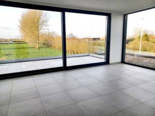 Centraal gelegen langs de Expresweg N45 Aalst-Ninove en op minder dan 3 km van oprit E40 Aalst.Te huur: in moderne residentie: stijlvolle penthouse...