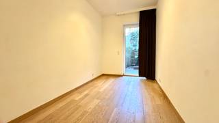 Prachtig, instapklaar appartement op topligging nabij het station Bruxelles-Chapelle en de Zavel, met mooie lichtinval en een aangename indeling.Het...