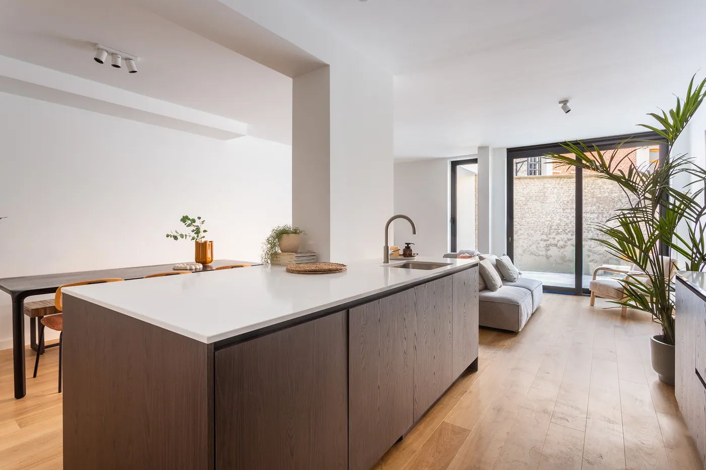 Fully renovated 1-bedroom apartment with terrace at 't Zuid - photo 5