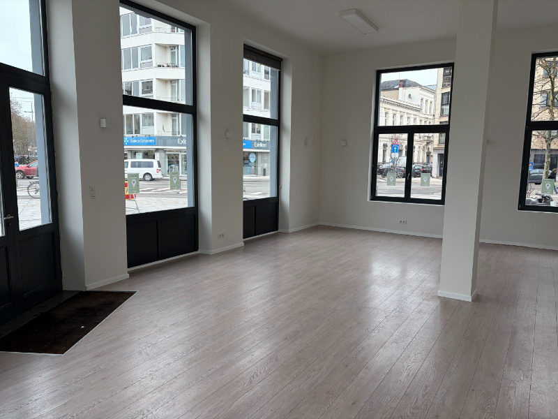 Commercial à louer à Anvers - photo 4