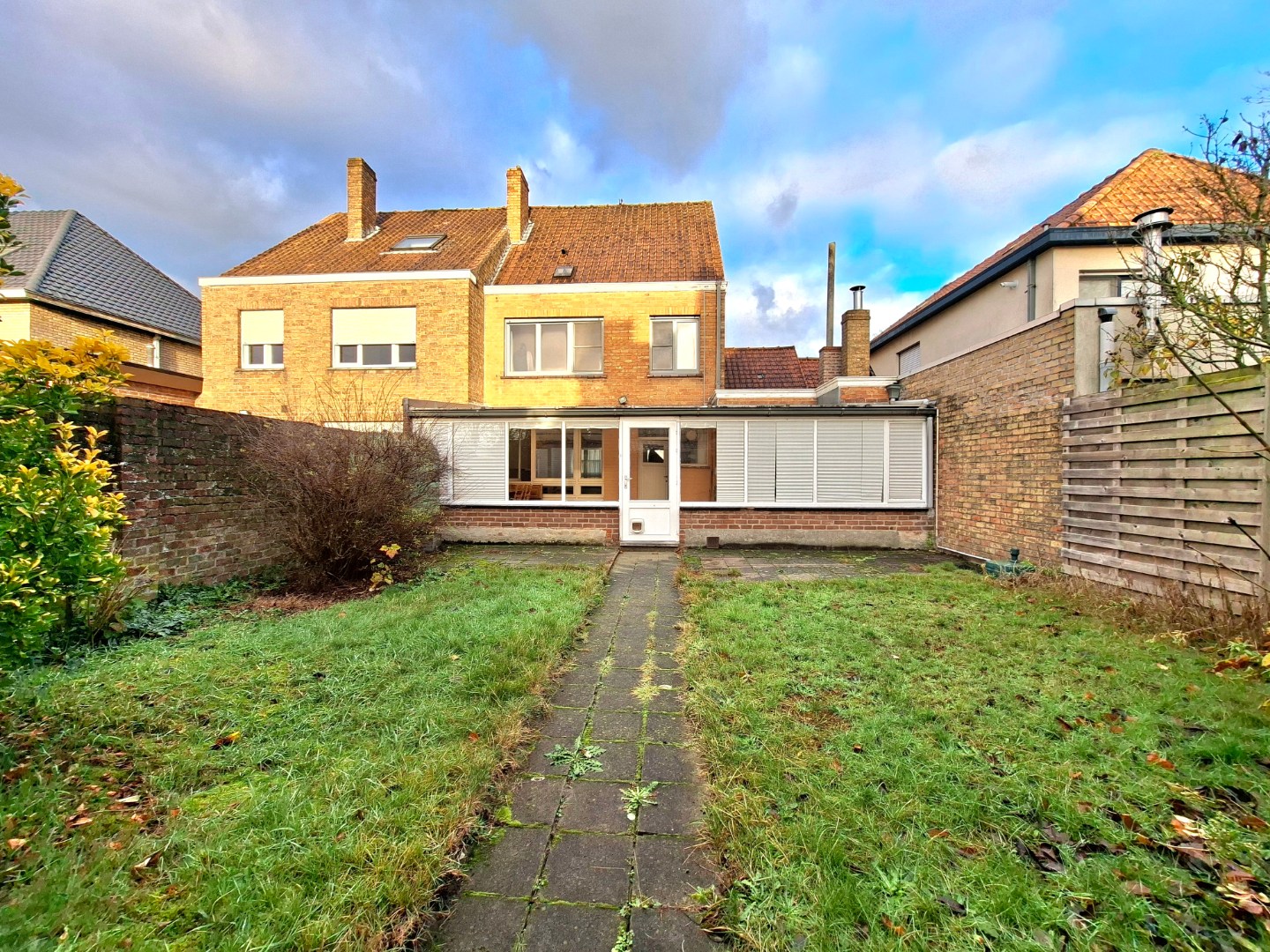 Maison à vendre à Sint-Andries avec 3 chambres - photo 2