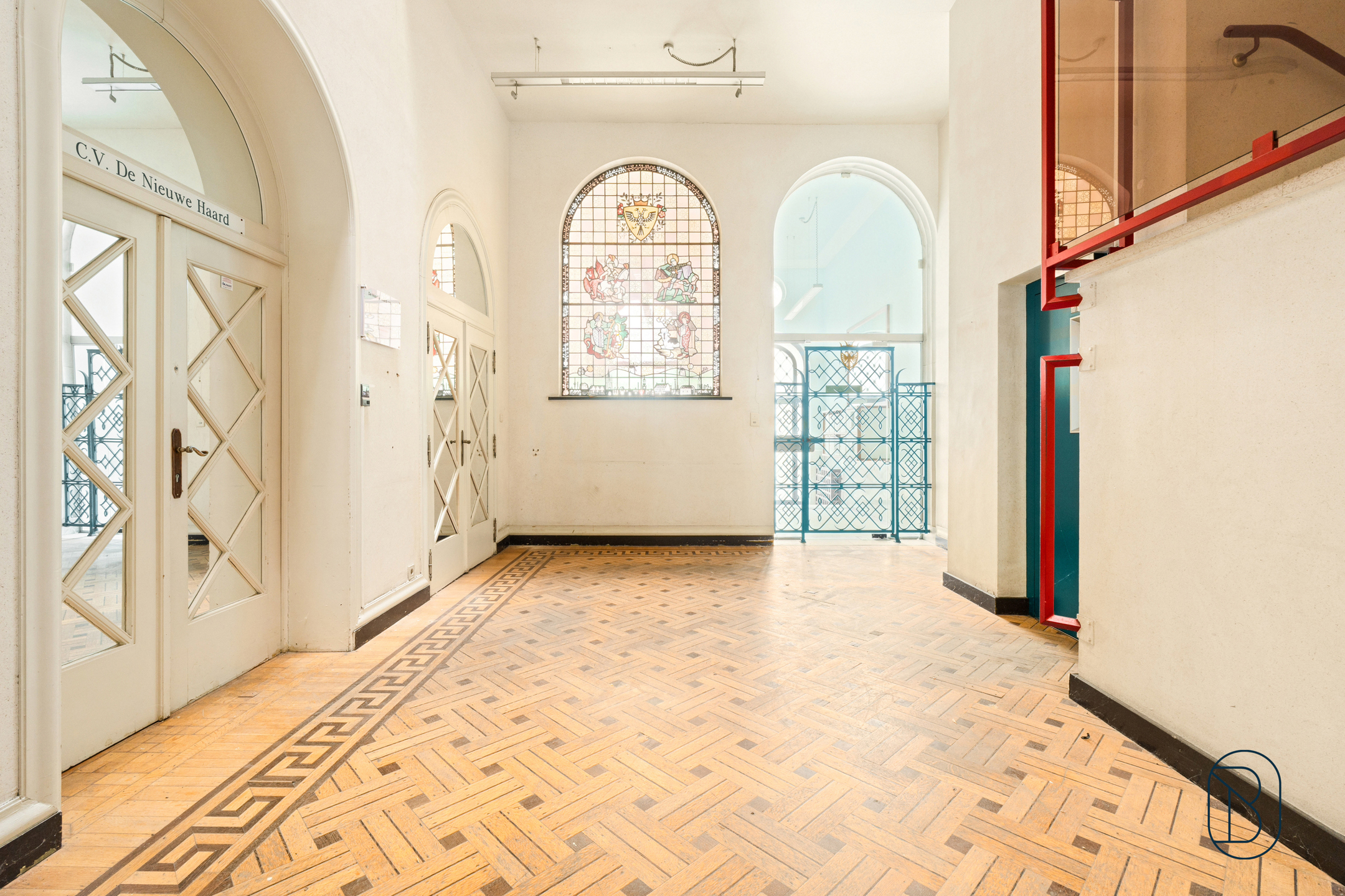 Authentieke herenwoning (6 appartementen, kantoor, + parking) - foto 2