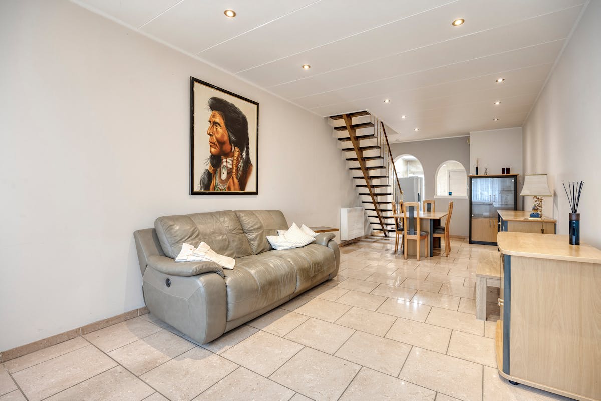 Ruim huis met 3 slaapkamers, tuin en garage in Deurne! - foto 3