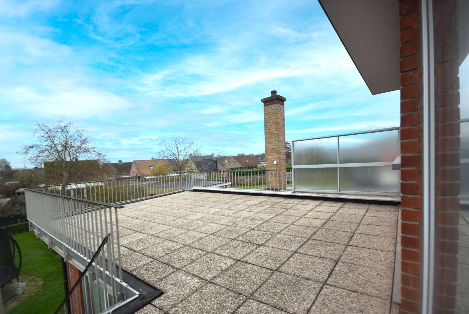 ÉÉNSLAAPKAMER APPARTEMENT MET GROOT TERRAS - foto 2