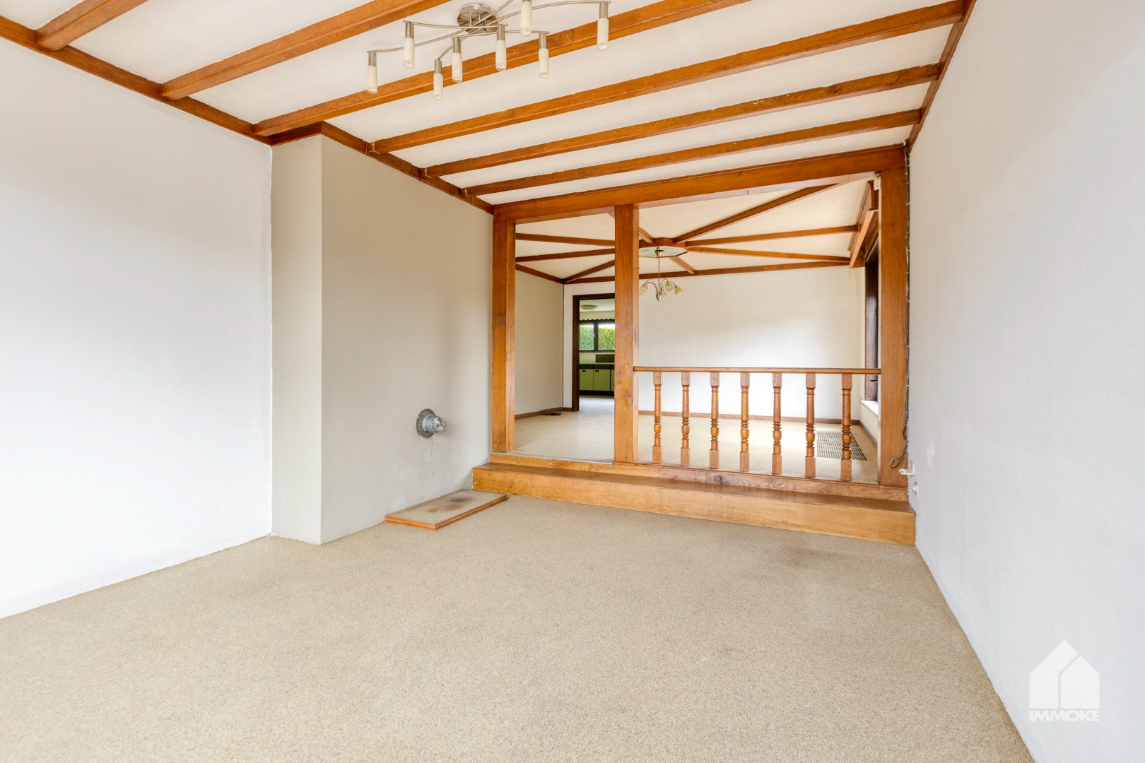 Te renoveren woning op 8a 40ca met 3 slpk en vrijstaande garage. - foto 4
