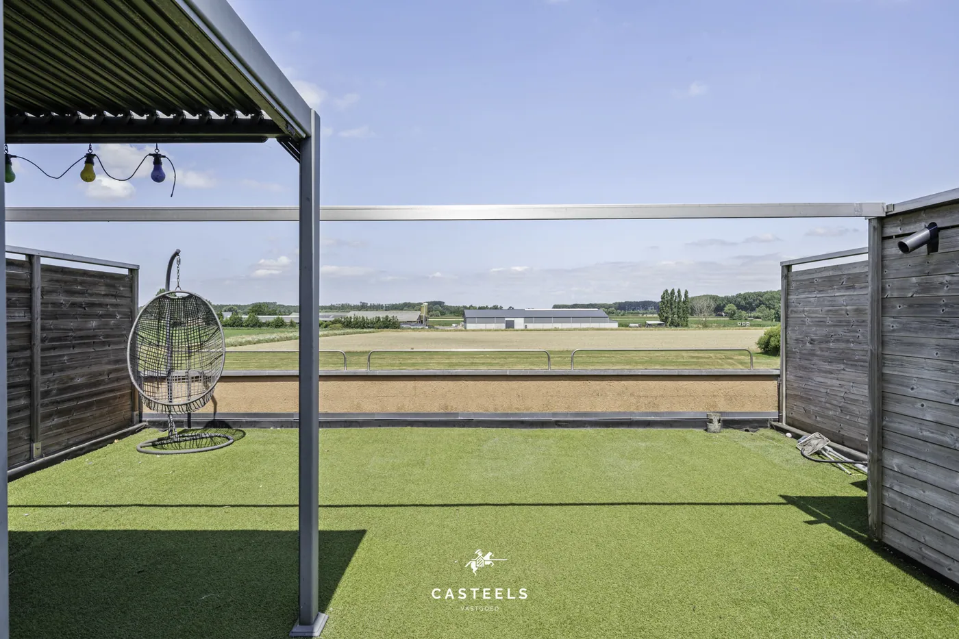 Instapklare bel-etage met dubbele garage, dakterras en agrarisch uitzicht te Assenede - foto 2