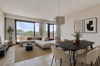 Dit ruime appartement van 82m2, gelegen aan de Mettewielaan te Molenbeek, biedt een unieke combinatie van ruimte, uitzicht en comfort. Het appartement bestaat uit een inkomhal, een ruime leefruimte met prachtig uitzicht via het zonneterras, een ingerichte keuken, een apart toilet, 2 ruime slaapkamers en een badkamer met douche in bad en toilet. Daarnaast is een bergkelder inbegrepen in de prijs, waardoor u voldoende ruimte heeft voor opslag. Indien u meer informatie wenst of een bezoek, stuur gerust een mail naar Affligem@immoaccenta.be