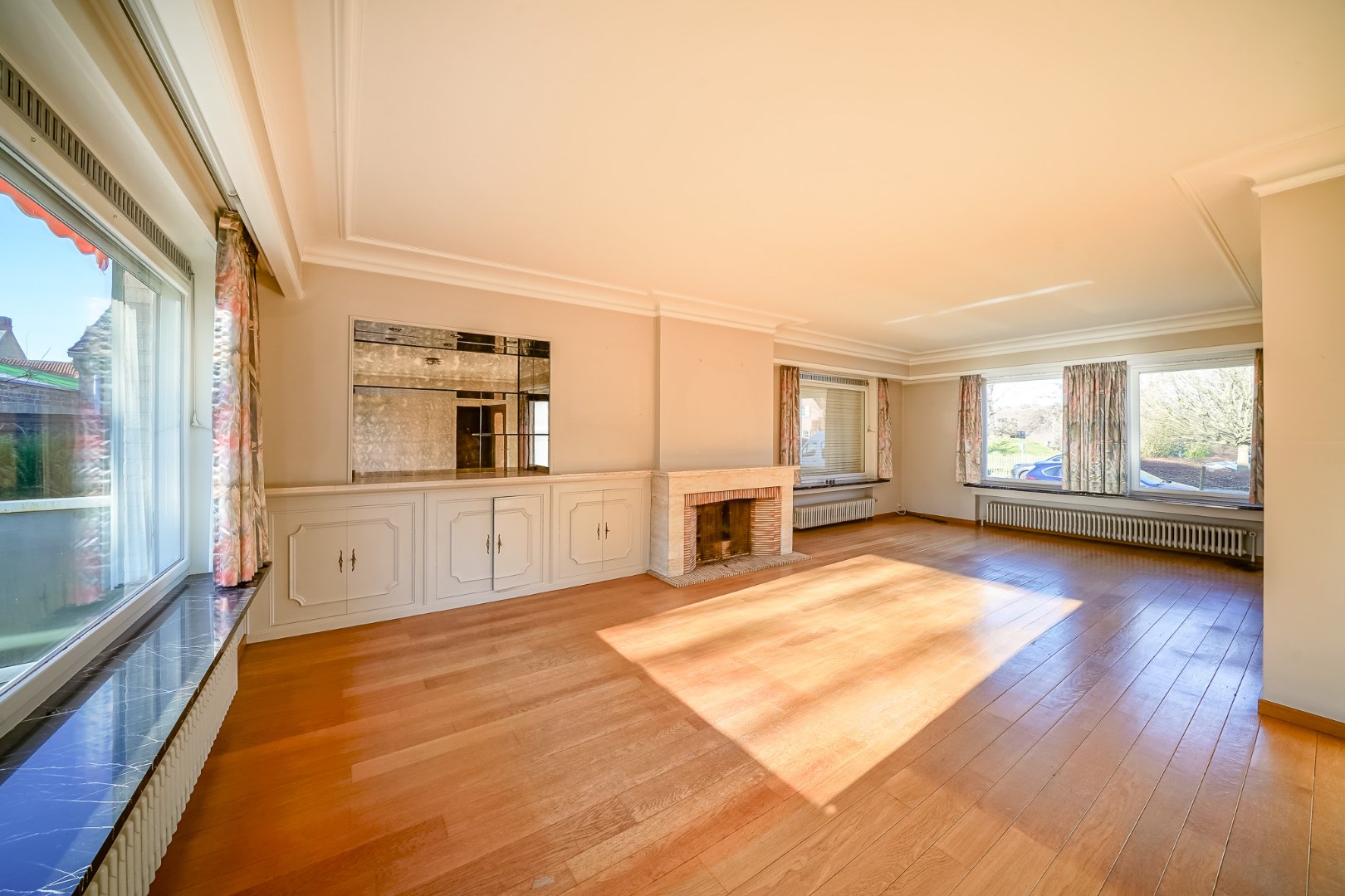 Statige villa uit de jaren ‘65 met zuidgerichte tuin in hartje Oudenburg. - foto 5