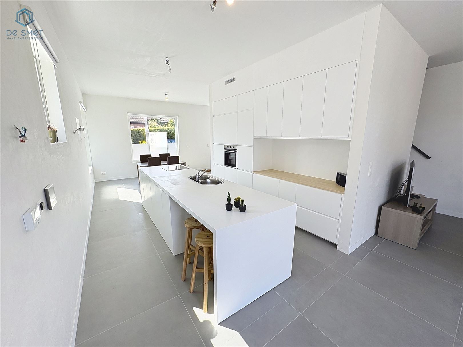 PRACHTIGE BEN-NIEUWBOUWWONING MET 3 SLPK, DRESSING, INBOUWKASTEN &amp; TUIN ZARLARDINGE - foto 3