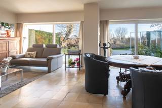 Villa de 4 chambres à coucher exceptionnellement située avec une vue imprenable sur la réserve naturelle protégée des dunes à vendre.Disposition :Au...