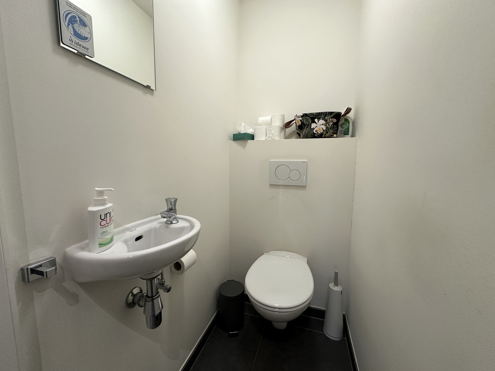 Mooie centraal gelegen kantoorruimte met ruime kelder. - foto 5