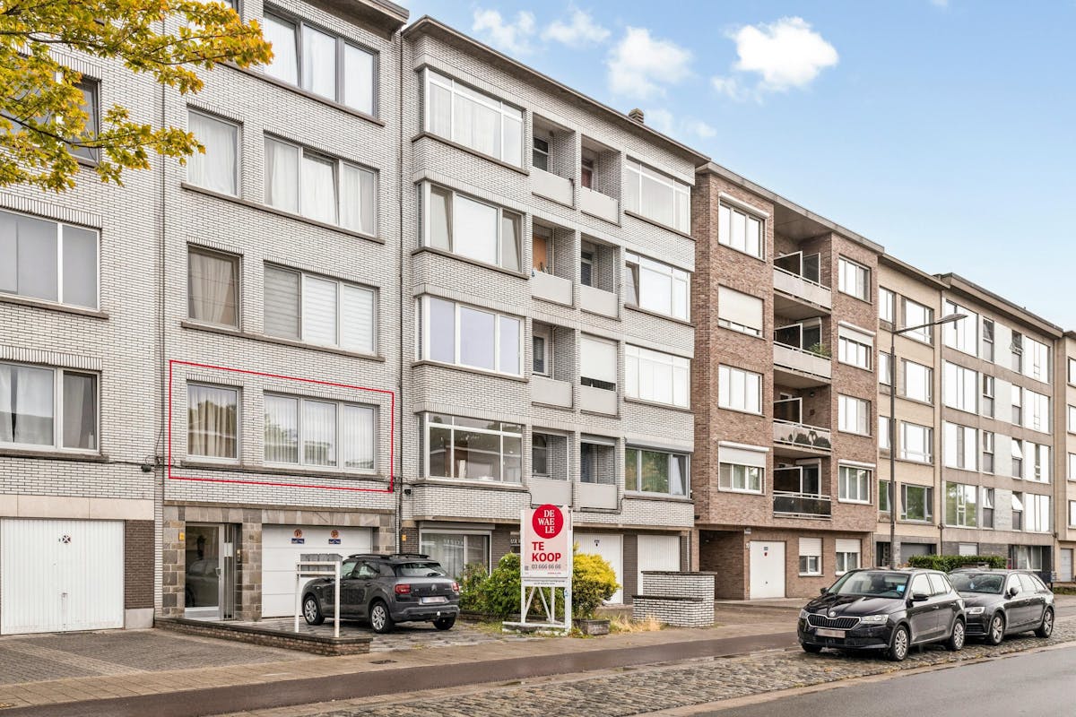 Instapklaar appartement met 2 slaapkamers te koop in Merksem - foto 1