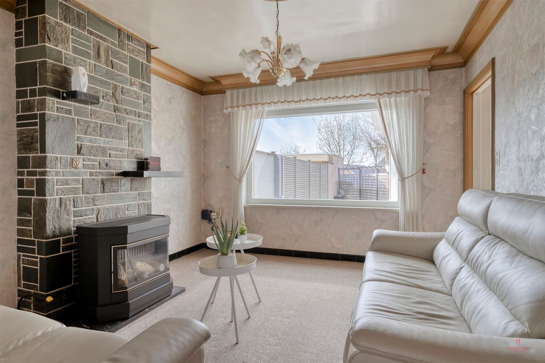 Gezinswoning met 3 slaapkamers en achterliggende garage in rustige straat te Beveren-Leie (Waregem) - foto 3