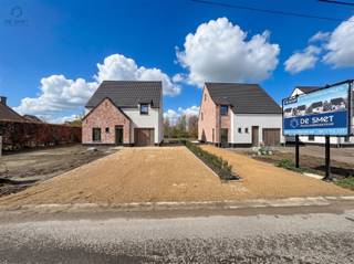Découvrez cette belle propriété dans le pittoresque Deftinge, une occasion unique de posséder la maison de vos rêves. Cette charmante propriété...