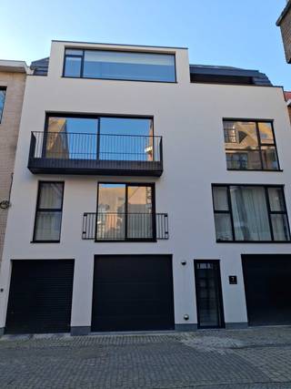 Garage for sale in Ostend