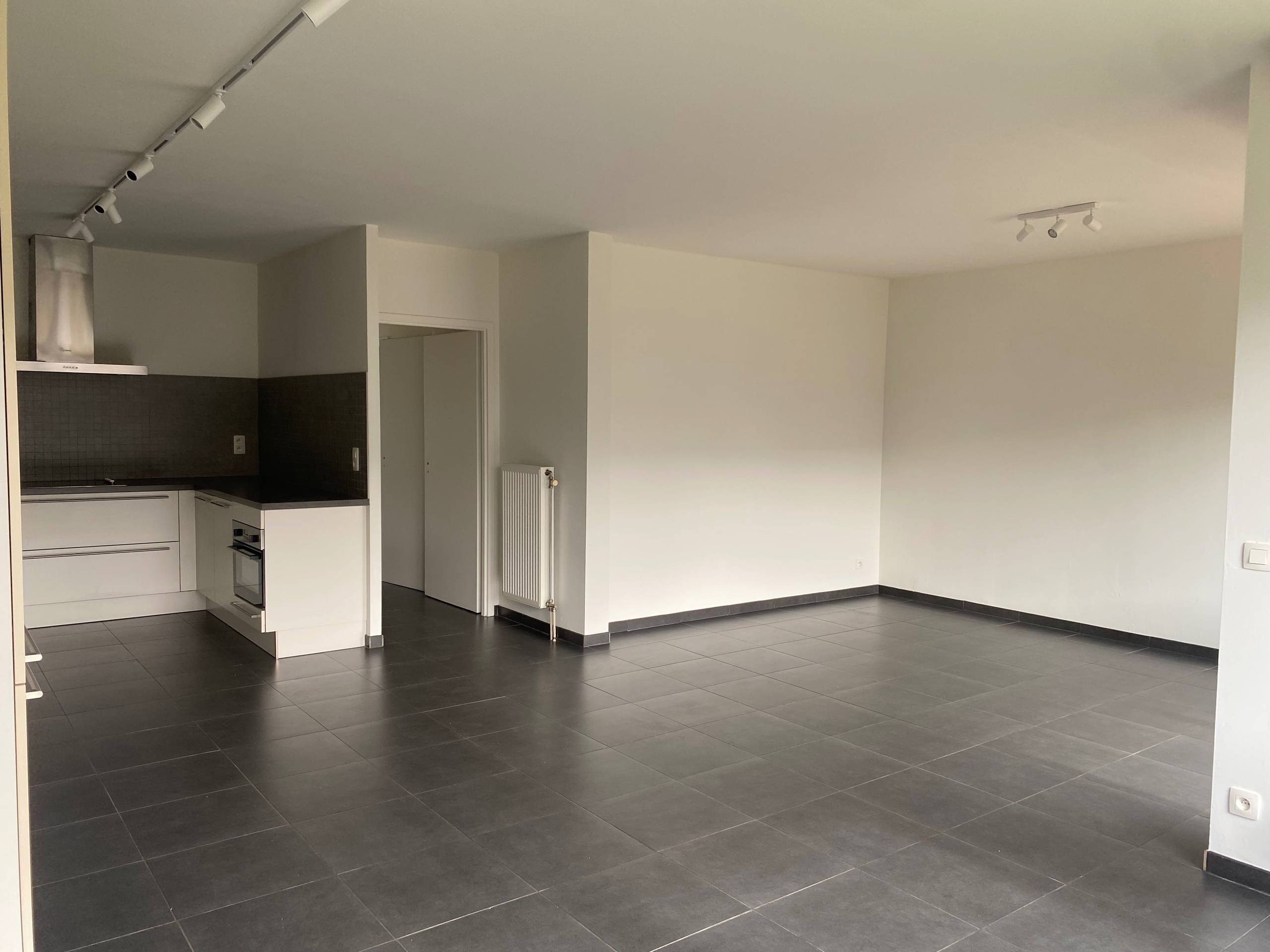 Appartement te huur in Aartselaar met 1 slaapkamer - foto 3