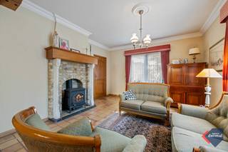 Charmante villa in gegeerde wijk Mariakerke – Nieuwe Koerswijk, Oostende Ontdek deze instapklare villa, gelegen in een van de meest...