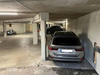 Ondergrondse parkeerplaats te koop te Middelkerke, Roger de Grimberghestraat 10, Residentie Sea Side. Makkelijk in en uit te rijden.<br /><br />Afmetingen:<br />- Breedte: 2,50m<br />- Diepte: 5,00m<br /><br />Interesse in dit uitzonderlijk aanbod te Middelkerke? Contacteer ons vandaag nog voor uw bezoek!<br /><br />Bestuursmaatregelen in het maatregelenregister: nee