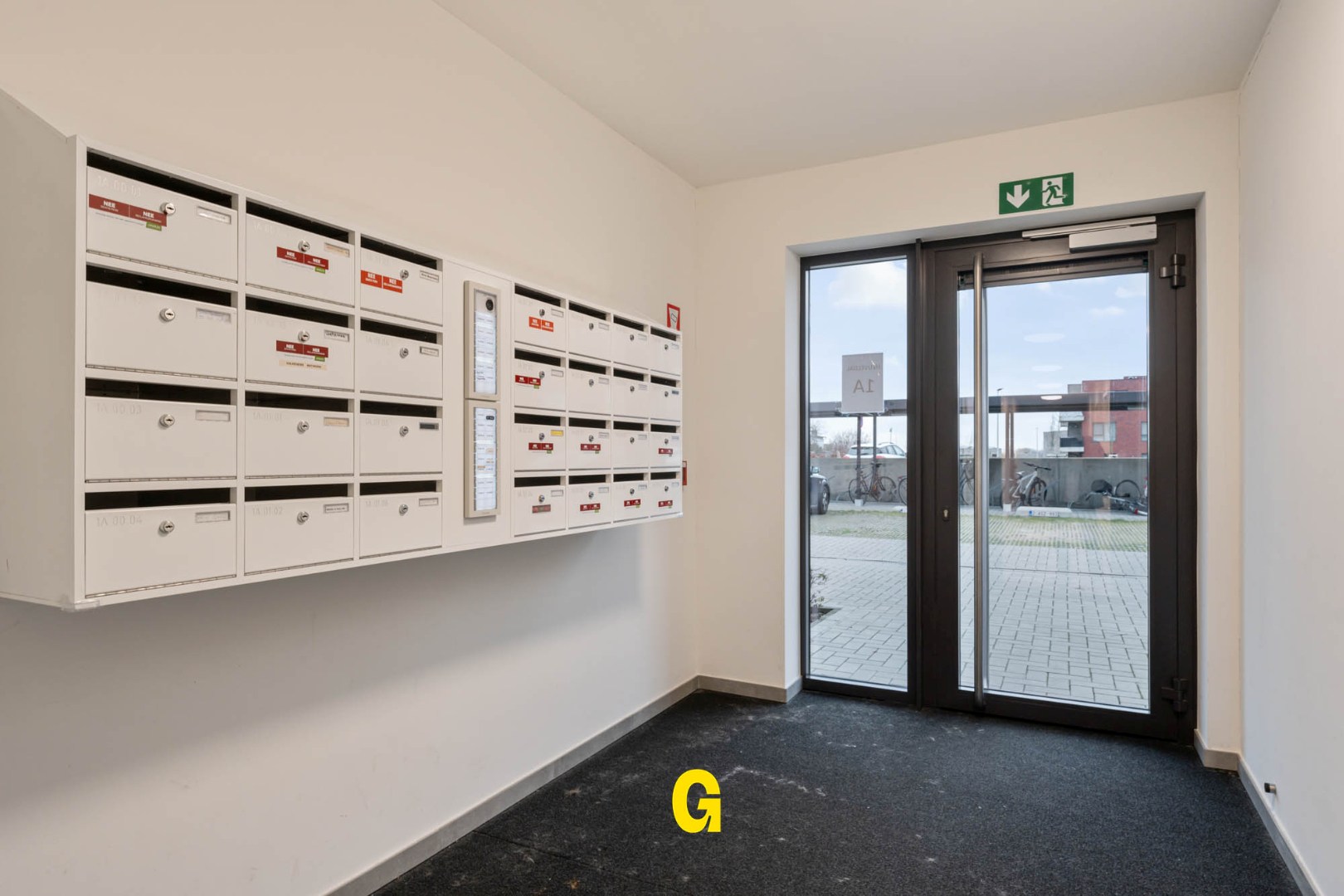 Instapklaar energiezuinig gelijkvloers appartement met terras, standplaats en berging nabij het centrum van Tongeren - foto 4