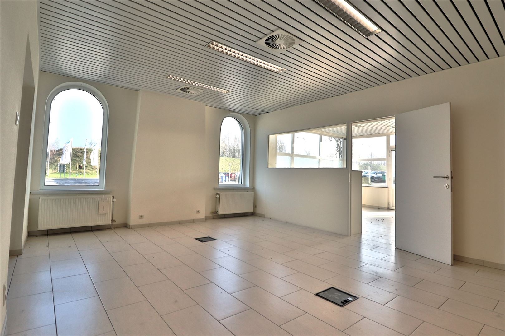 Commercial for rent in Kortrijk - photo 4