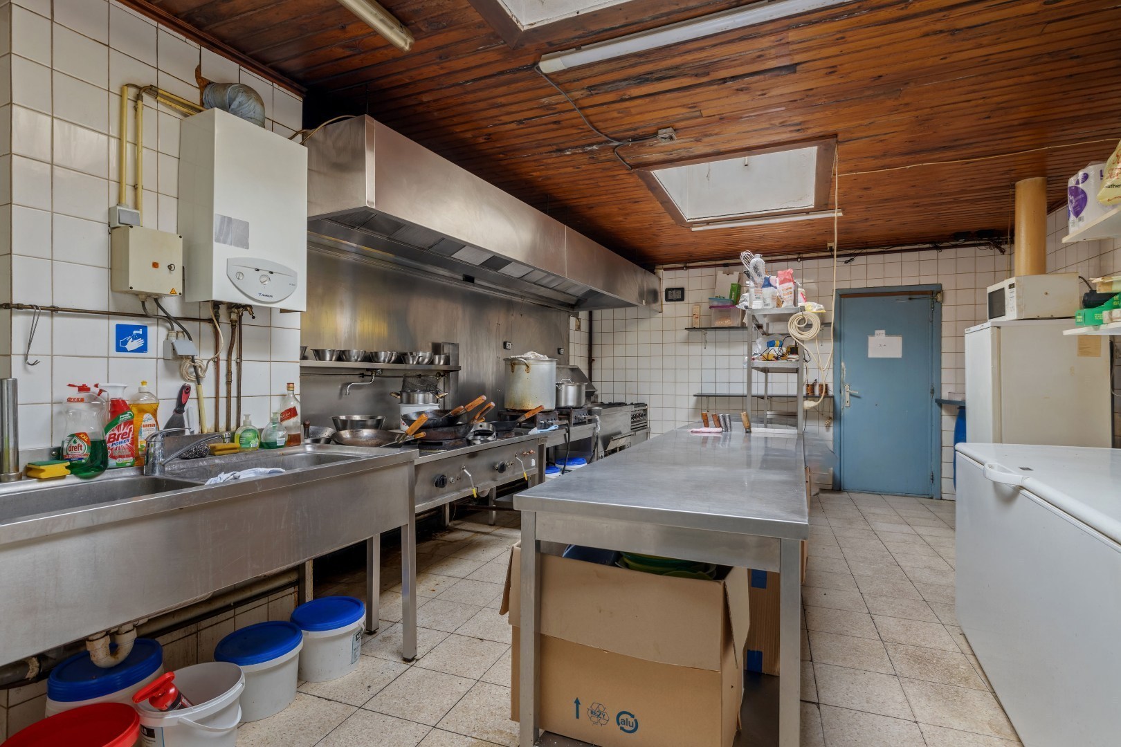 Handelspand met woonst in centrum Vrasene – veel mogelijkheden + 3 slaapkamers - foto 4