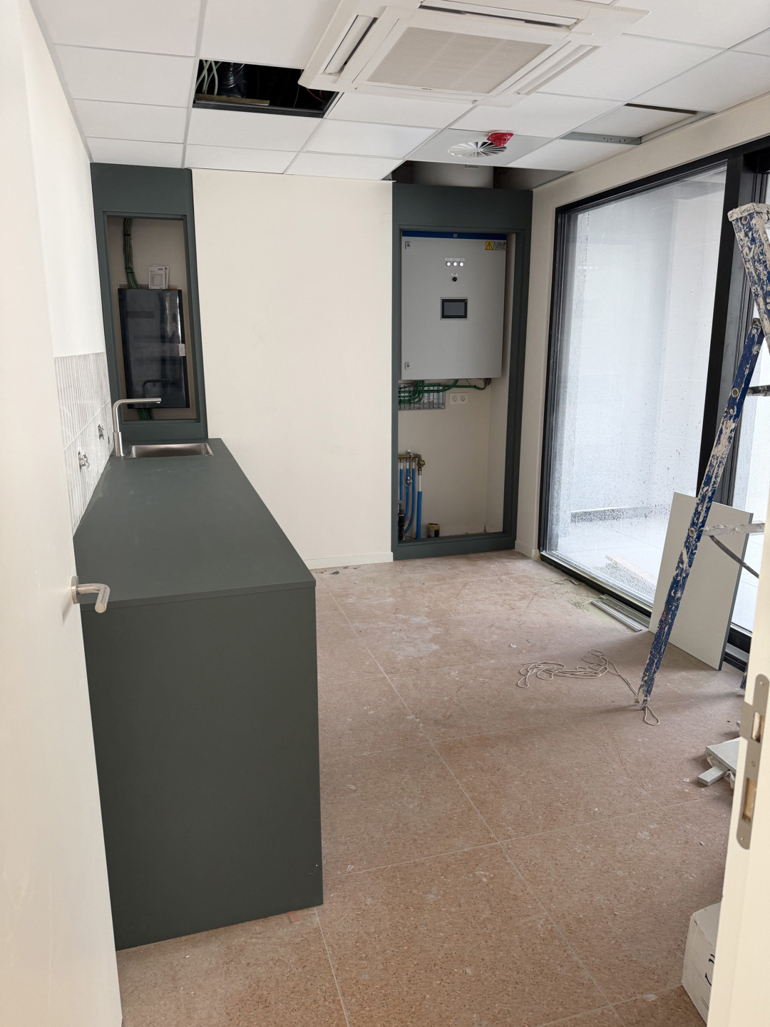 Kantoorruimte te huur gelegen op de Meir 113-115 te Antwerpen.  - foto 5