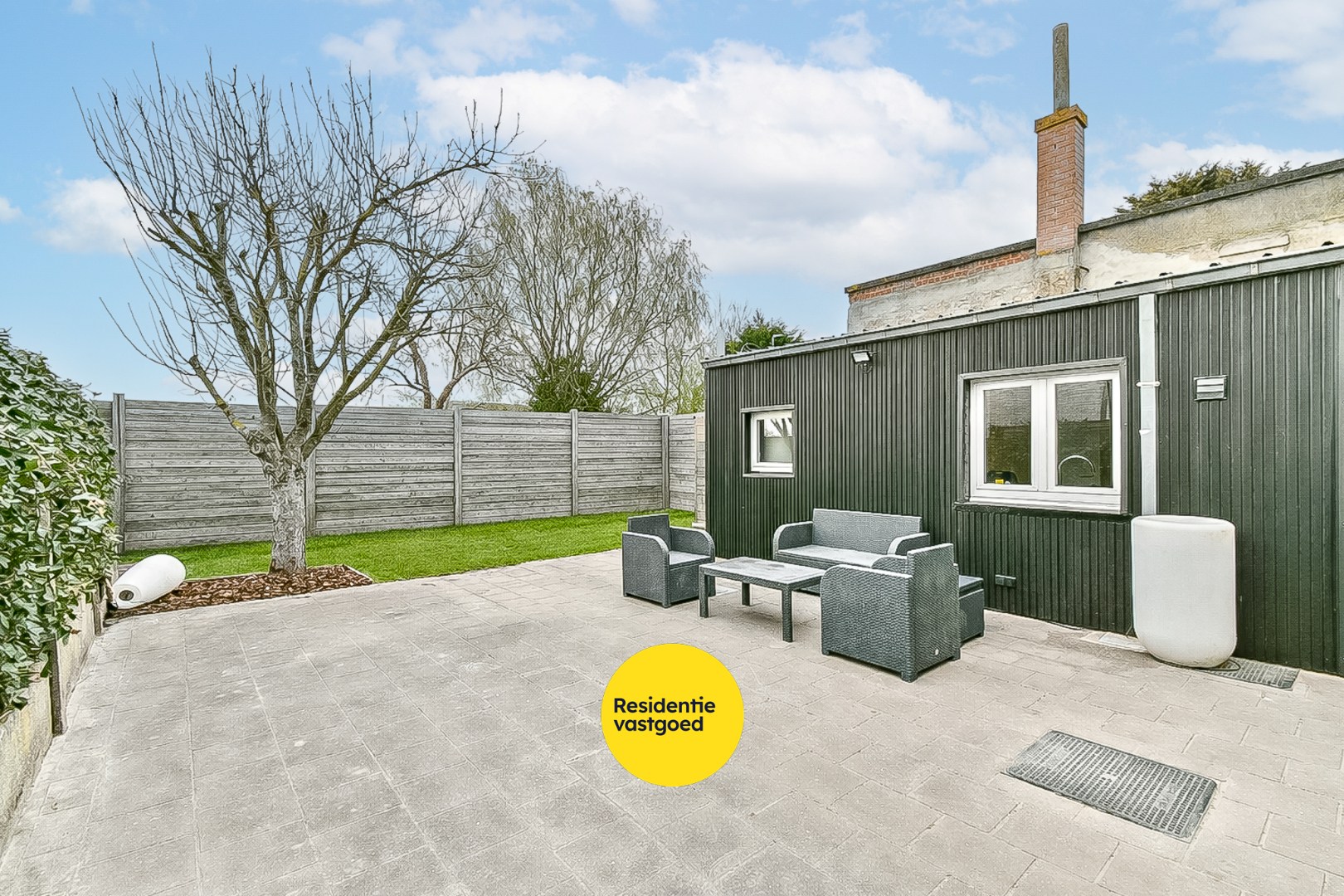 Instapklare woning met 3 ruime slaapkamers en zonnige achtertuin nabij centrum Gistel - foto 3