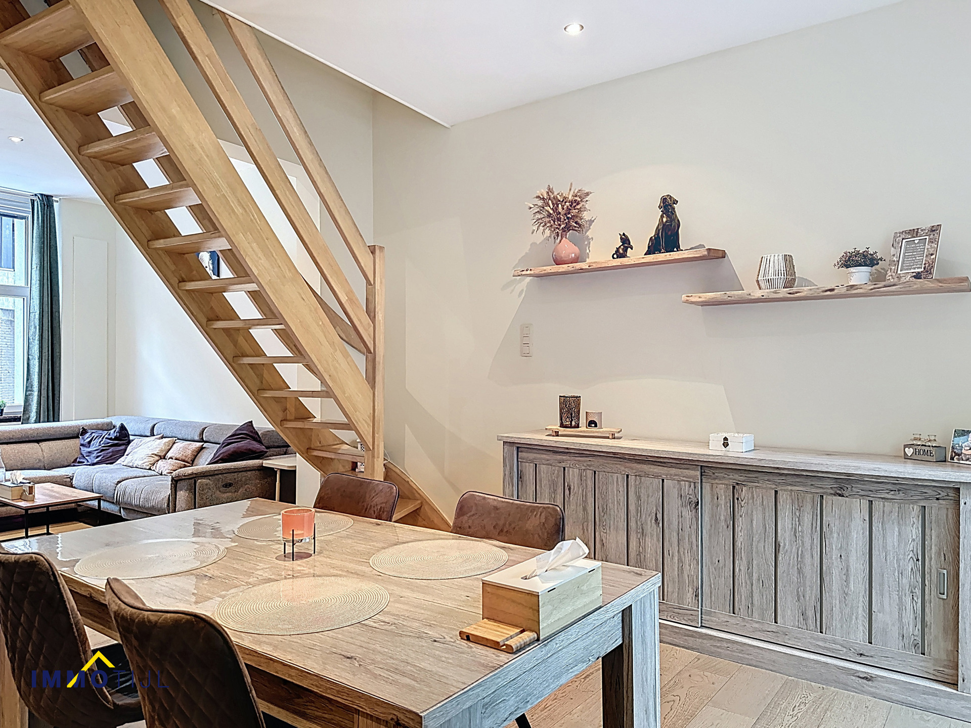 Volledig instapklare woning met tuin in centrum Aalst! - foto 4